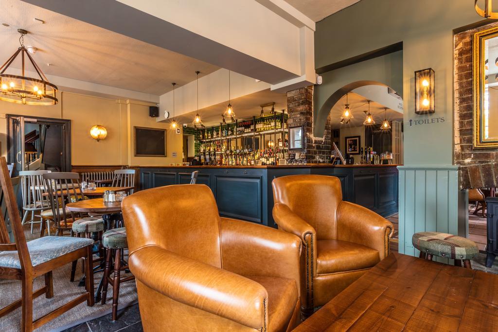 Greyhound Hotel Carshalton Екстериор снимка