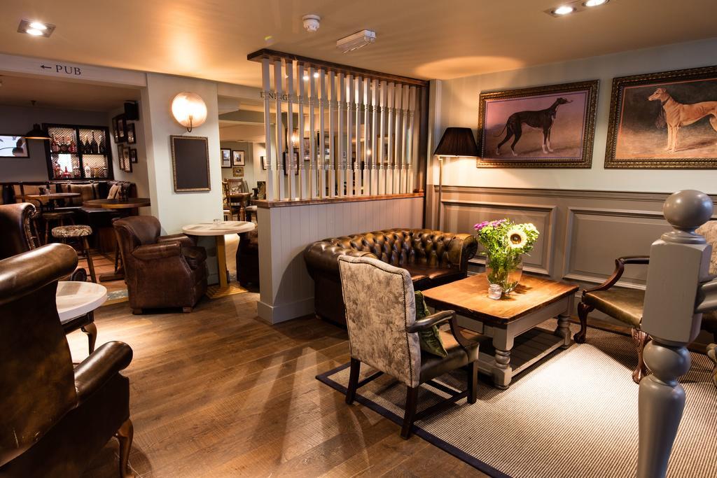Greyhound Hotel Carshalton Екстериор снимка