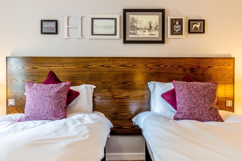 Greyhound Hotel Carshalton Екстериор снимка