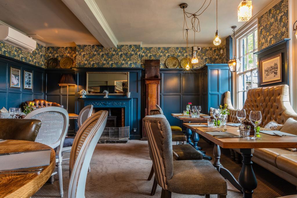 Greyhound Hotel Carshalton Екстериор снимка